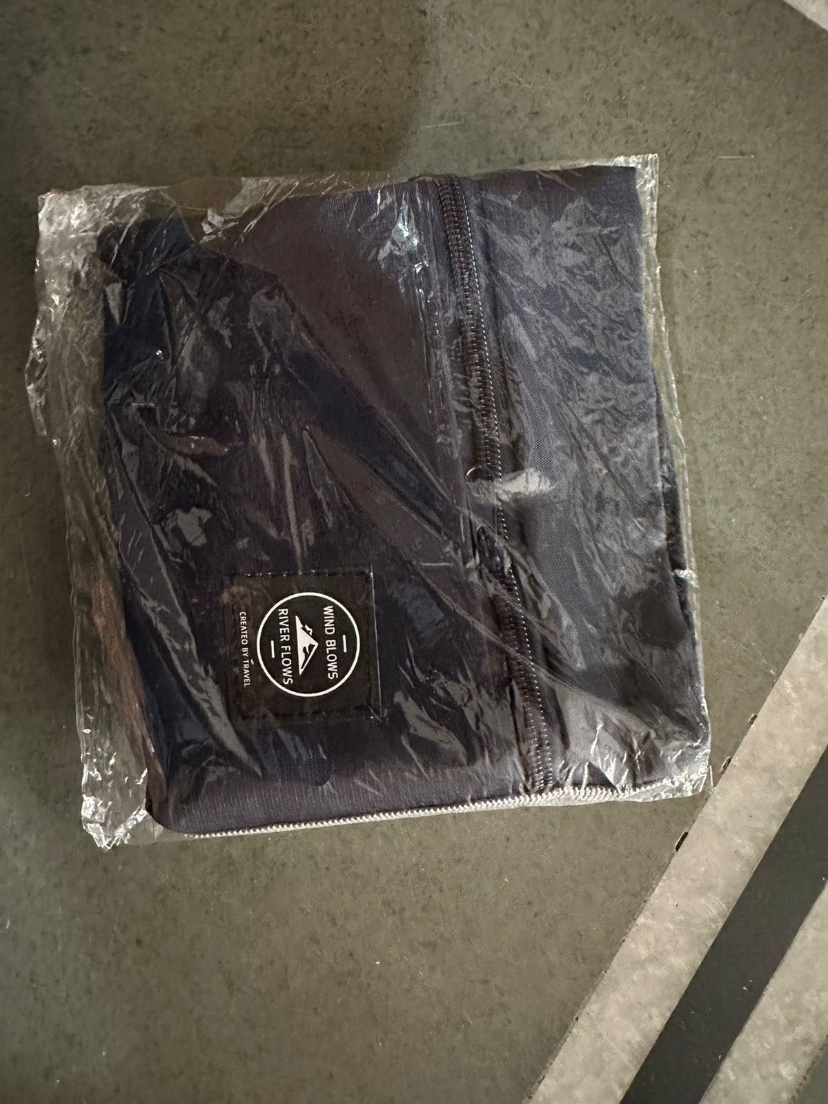 Travel Bag Compact Foldable : Lightweight, Waterproof Duffel Tote